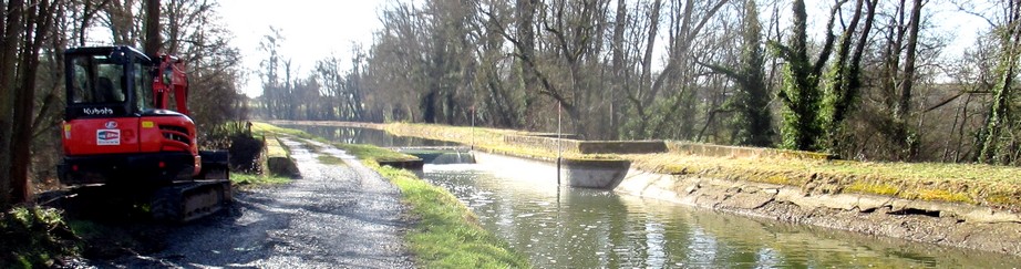 canal de digoin a roanne, bateau d'argile et d'eau